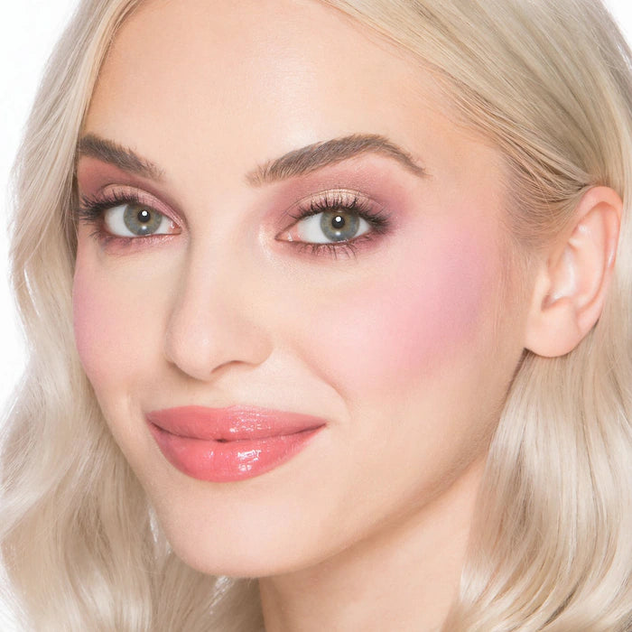 Rubor Cloud Crush Blurring Powder Blush - Too Faced