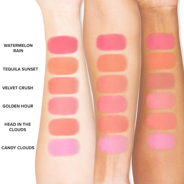 Rubor Cloud Crush Blurring Powder Blush - Too Faced