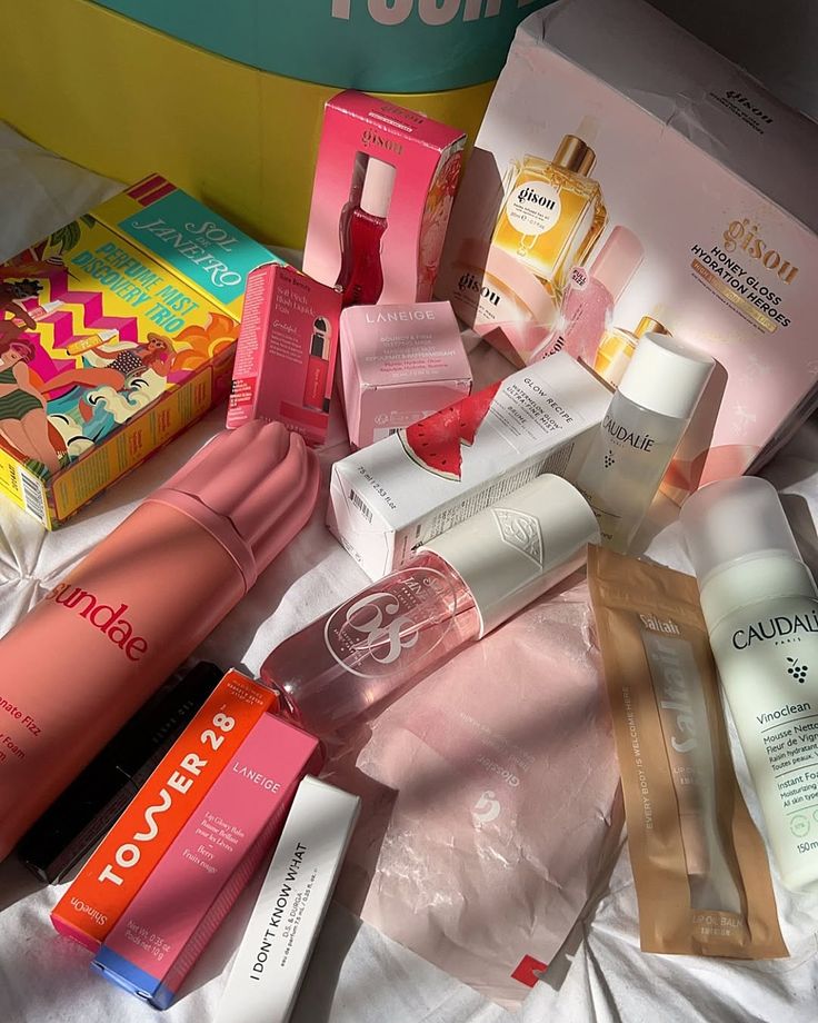 🎁✨ HOLIDAY SETS 2025  Lo mejor del año en un solo empaque 🎀💫