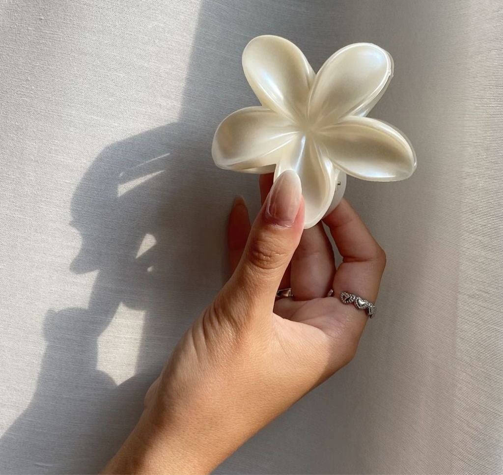 HAIR CLIP FLOWER - PINZA CREMA